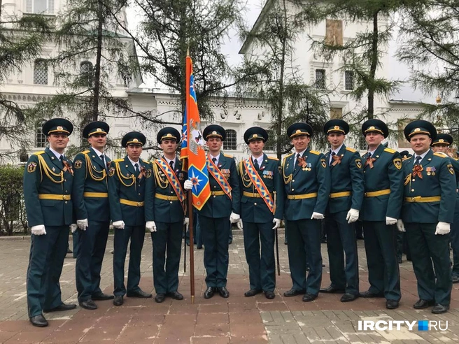 А еще Артур участвует в парадах | Источник: Артур Ступурс