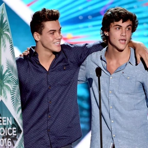 Заслужили ли The Dolan Twins награду TCA?