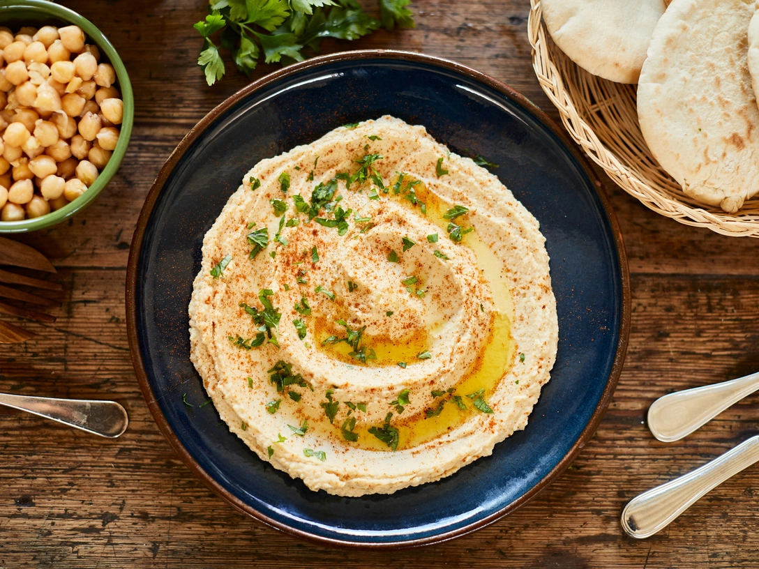 Блюда из нута: 3 рецепта, которые понравятся всем | marieclaire.ru