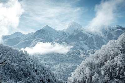 «Газпром Поляна» открыла зимний сезон в Сочи