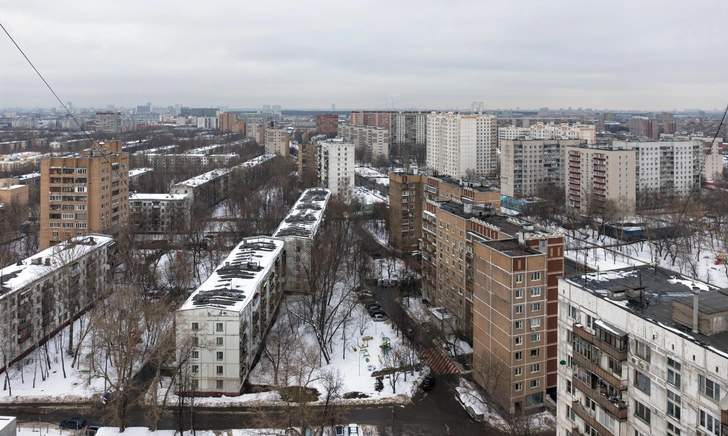 89-летний москвич пропал по дороге в МФЦ. Угадаете, где его нашли?