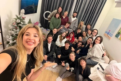 Аня Покров отпраздновала 26 лет с сюрпризом в полночь