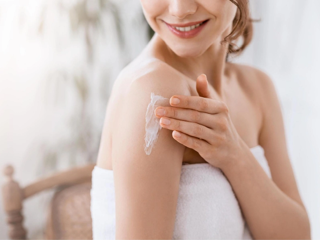 Забудьте об этом: почему нельзя брить руки на самом деле | marieclaire.ru