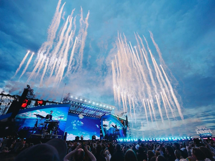Секретный гость Ваня Дмитриенко и главные события VK Fest 2026 в Санкт-Петербурге | www.starhit.ru