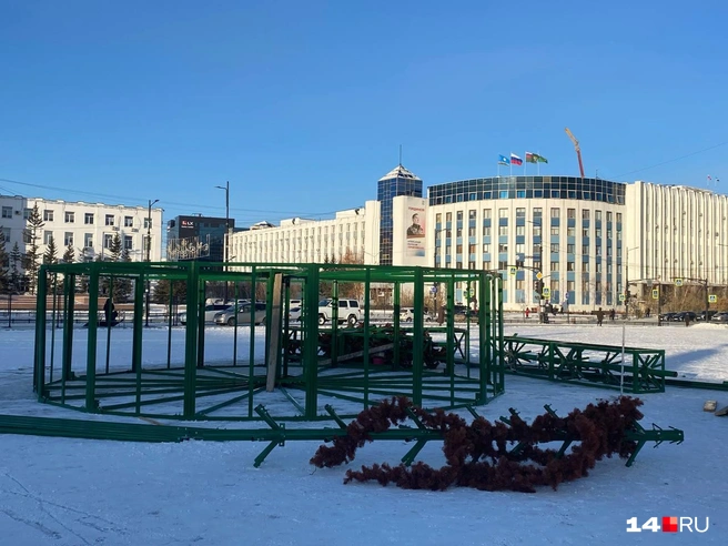 Работы пока ведутся неспеша | Источник: Надежда Ефимова / 14.RU