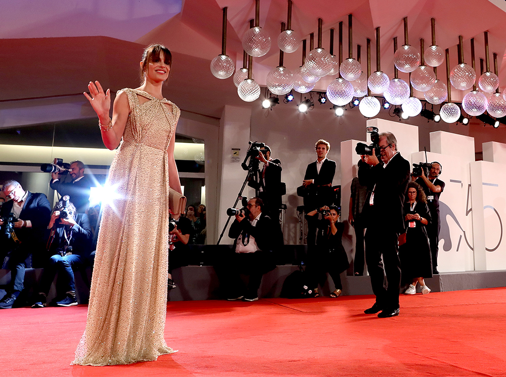 Модная Венеция-2018: лучшие образы десятого дня кинофестиваля | marieclaire.ru