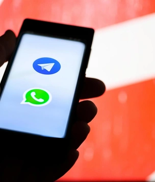 РКН объявил об ограничениях на звонки в Telegram и WhatsApp*