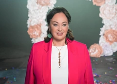 «Я тоже эту недвижимость не получила!»: Лариса Гузеева в гневе после рекламы с мошенником Домогацким