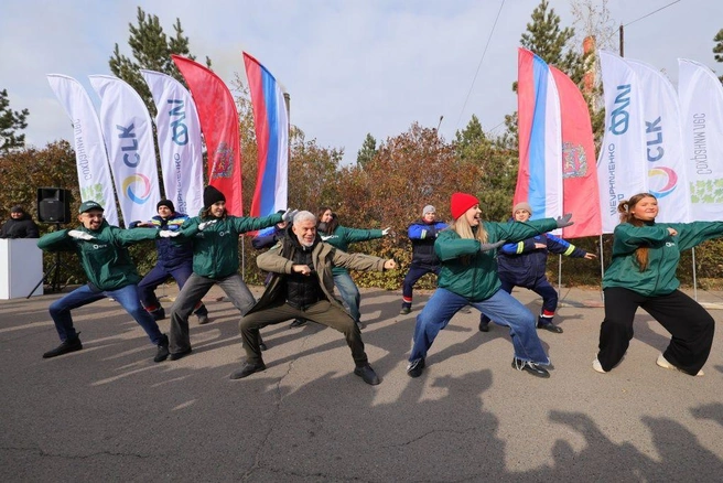 Танец получился зажигательным | Источник: ТГК-13