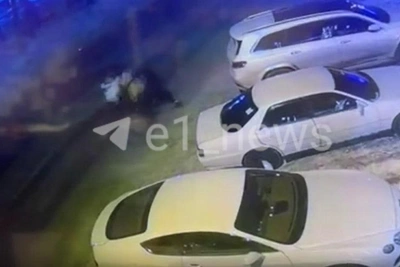 Новые кадры конфликта со стрельбой у екатеринбургских бань