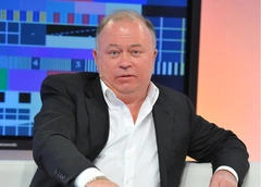 Андрей Малахов разоблачил фейк по поводу Гусь-Хрустального, который запустил Андрей Караулов*