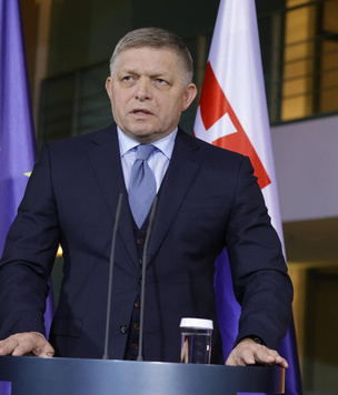 Премьер-министр Словакии Роберт Фицо ранен в результате покушения