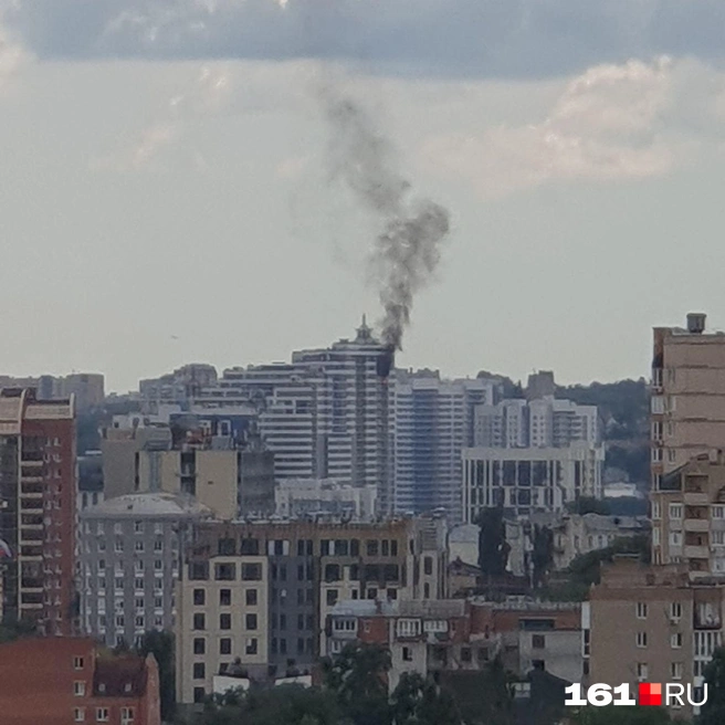 Пожар было видно из разных точек города | Источник: читатель 161.RU