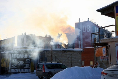 Parkovy Residents Rebel Against Smoke-Belching Garages