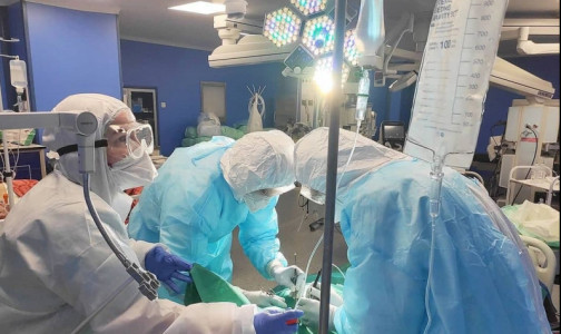 В петербургской больнице вылечили 60 пациентов от COVID-19 со 100-процентным поражением легких