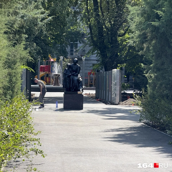 Сквер Первой учительницы сейчас на реконструкции | Источник: Сергей Петунин / 164.RU