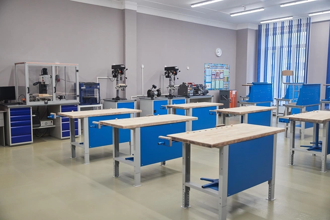 Некоторые предлагают продлить летние каникулы | Источник: Александр Ощепков / NGS.RU