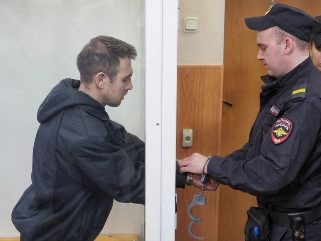 Петербургский учитель арестован за убийство сына и тёщи | Источник: Михаил Огнев / FONTANKA.RU