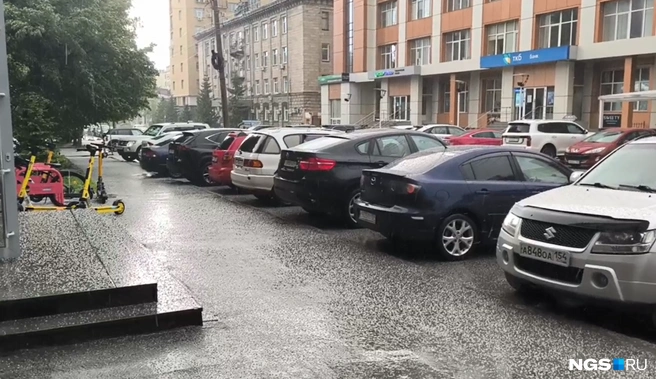 Днем воздух прогреется до +27 градусов | Источник: Андрей Бортко / NGS.RU