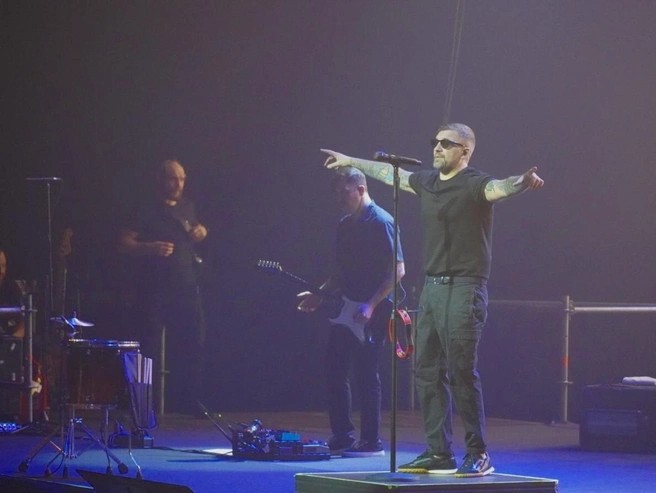 Басте 45 лет, и он поёт с 16 лет, что составляет 29 лет карьеры | Источник: Полина Зайцева / 76.RU