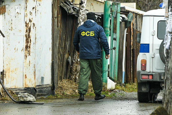 ФСБ задержала людей, планировавших нападения в школах, и 57 администраторов тг-каналов | Источник: Артем Устюжанин / E1.RU