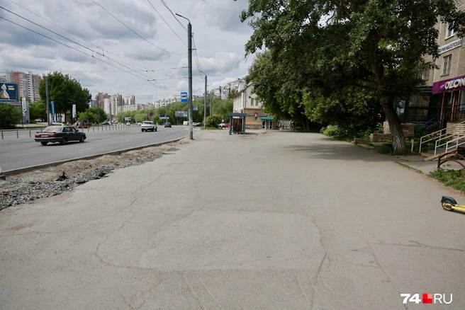 На остановке «Солнечная» почти все пространство будет в плитке, велосипедная дорожка пойдет вдоль дома | Источник: Наталья Лапцевич