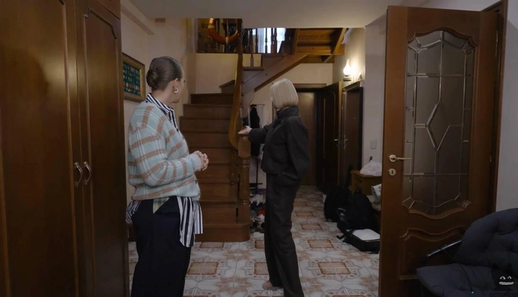 Ирина Круг показала лестницу, на которой лежал раненный Михаил
