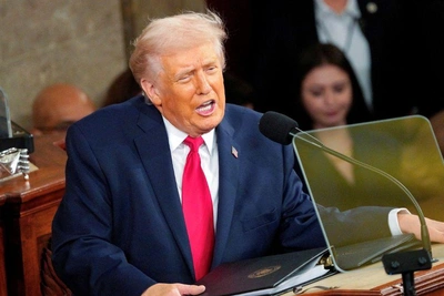 «Полный провал»: Трамп прервал интервью и вызвал шквал насмешек