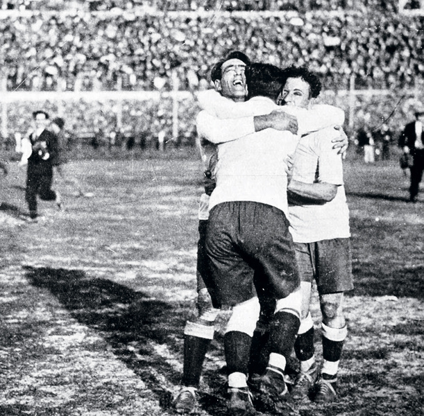 Первый чемпионат мира по футболу, изобретение скотча и применение пенициллина: чем запомнился 1930 год