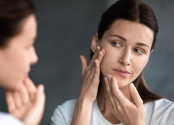 Ошибки макияжа: 7 промахов, которые делают вас старше в глазах окружающих