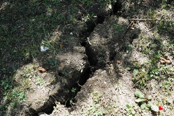 Такая картина во дворах жителей Нефтегорска  | Источник: Дарья Паращенко / 93.RU