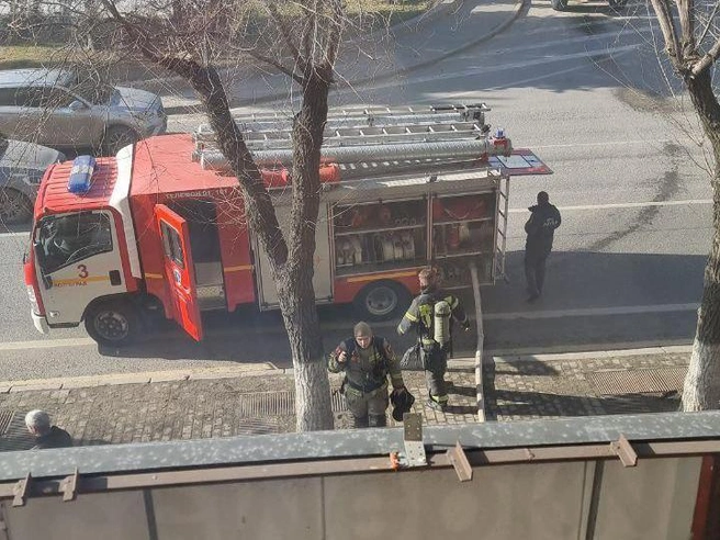 Представители МЧС заявили об отсутствии пострадавших при тушении возгорания | Источник: читатели V1.RU