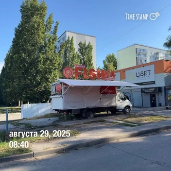 Автомобиль-лавка много лет торговал здесь свежей и соленой рыбой | Источник: «МУП „Зеленстрой“ / vk.com