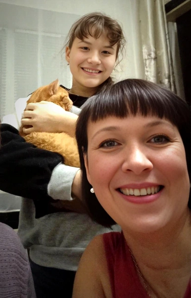 Елена Антонова и ее приемная дочь Ксюша | www.starhit.ru