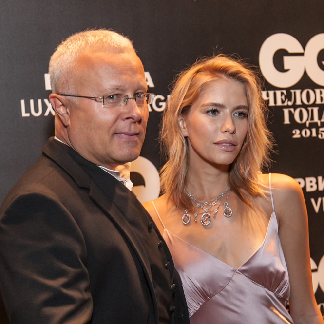 Александр Лебедев и Елена Перминова на церемонии вручения премии "Человек года - 2015" | marieclaire.ru