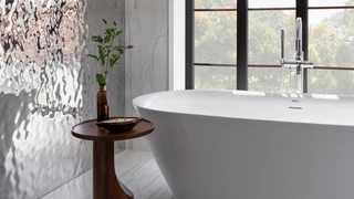 Серебро и хром в интерьере: 25 вдохновляющих идей