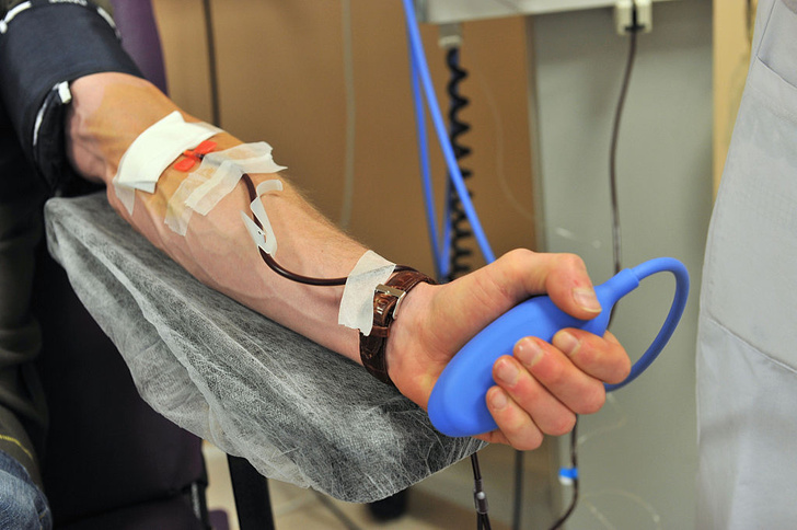 Спасительные 450 миллилитров: кто и как может стать донором крови