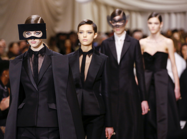 Сюрреализм в масках: Dior Haute Couture SS18