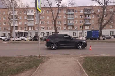 В Оренбурге на Волгоградской женщина попала под колёса BMW