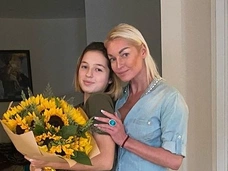 Анастасия Волочкова о жизни дочери с отцом и мачехой: «Она не может быть там своим ребенком»