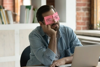 Выключить телефон или начать тягать гантели: 10 способов восстановиться после выгорания