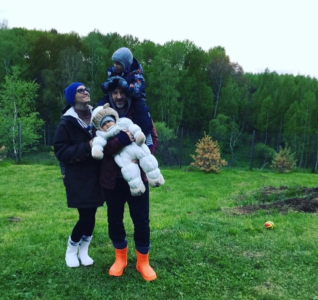 Быстров считает, ему повезло с семьей