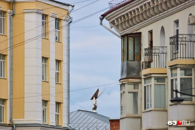 «Сталинки» в центре города всегда в цене, не смотря на год постройки | Источник: Роман Данилкин / 63.RU