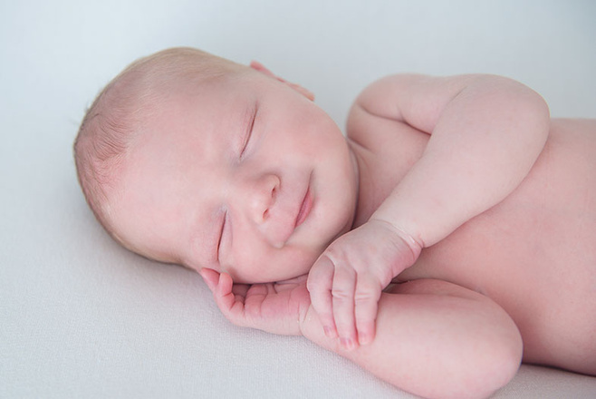 3 причины провести фотосессию новорожденного дома