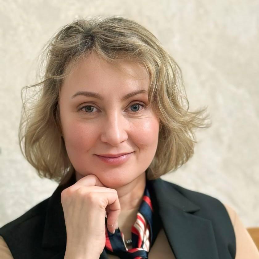 <p>Лидия Енина</p>