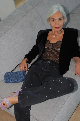 В чем встречать Новый год 2026 Красной Огненной Лошади: рекомендации по знакам Зодиака