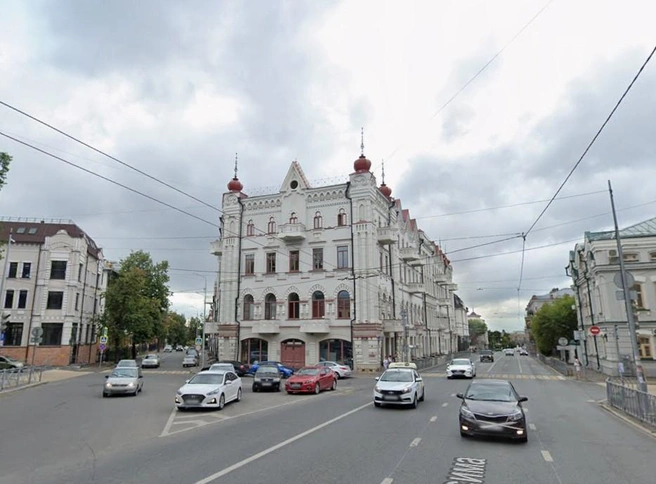 Здание создавал архитектор Генрих Руш | Источник: google.ru/maps