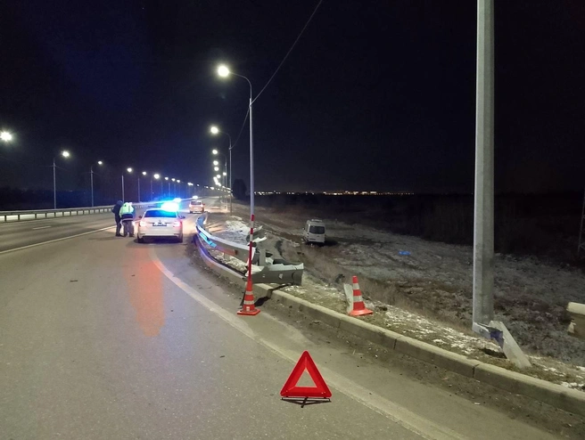 В автобусе ехали 15 детей | Источник: ГИБДД по Тюменской области