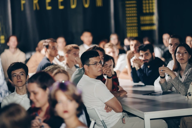 Студенты с первых дней погружаются в практику и участвуют в образовательных активностях | Источник: «Академия Топ»