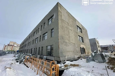 Школа в Северном микрорайоне Благовещенска готова на 75%